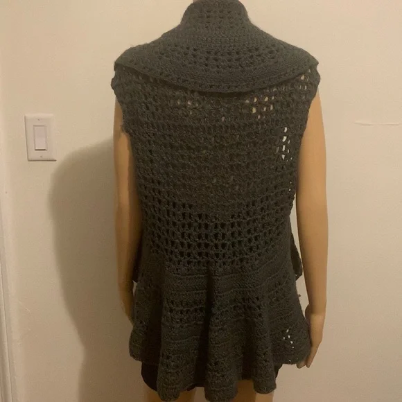 FOREVER 21 NEW Fly Away Crochet Cardigan - Picture 5 of 8